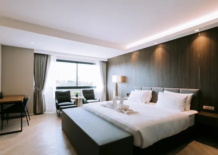 The Rich Hotel
