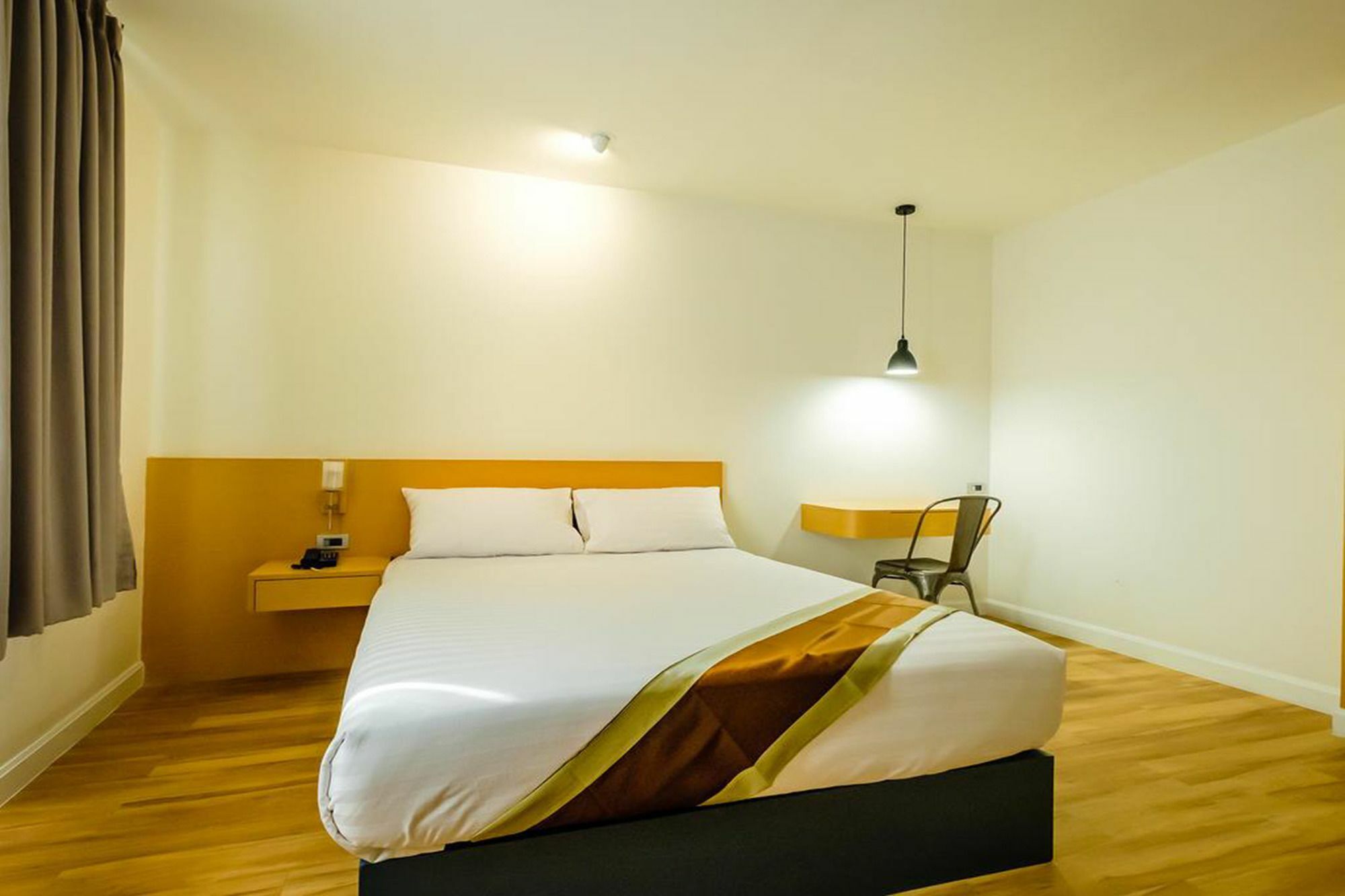 Hotel The Rich 3*