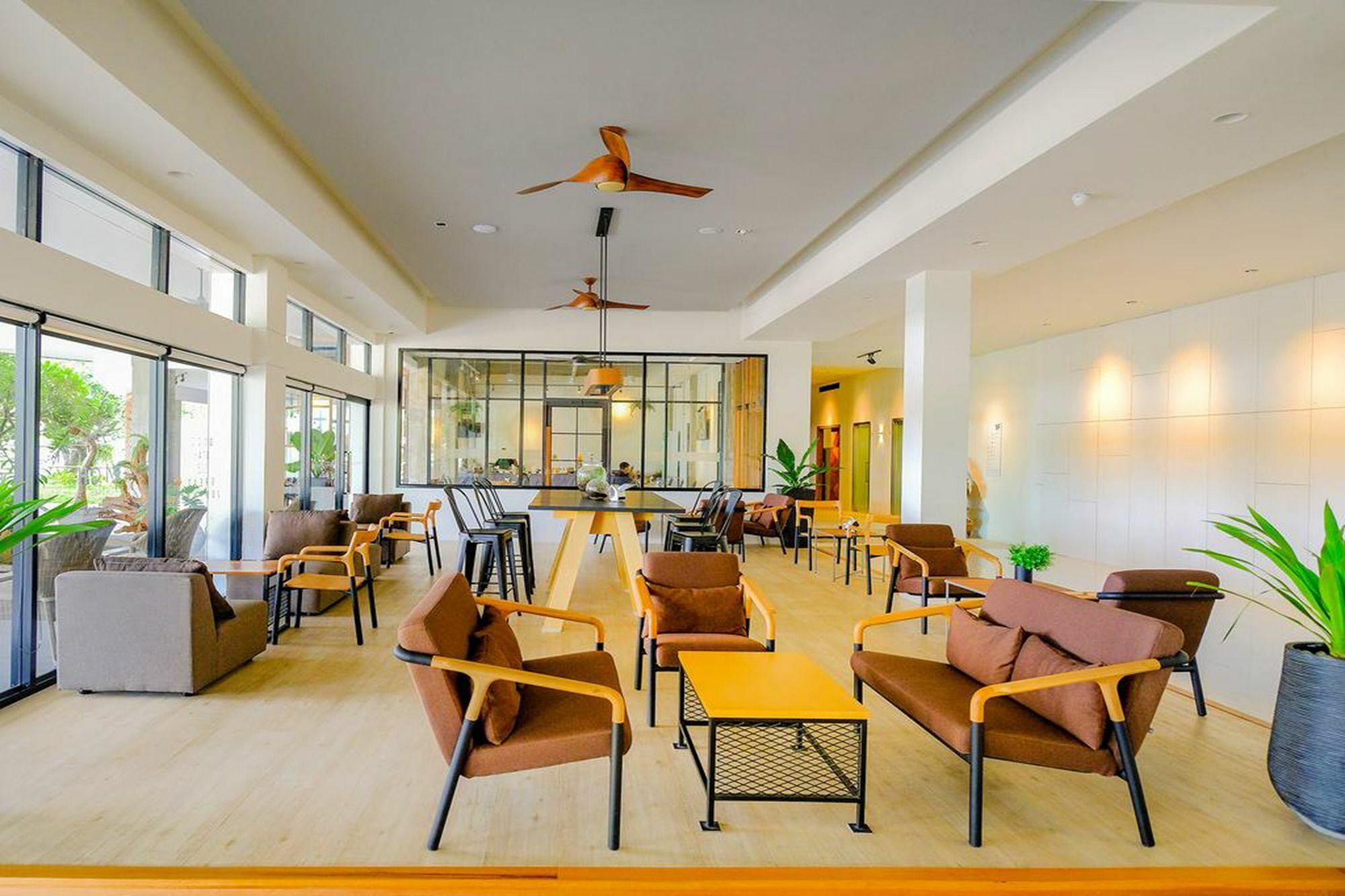 The Rich Hotel