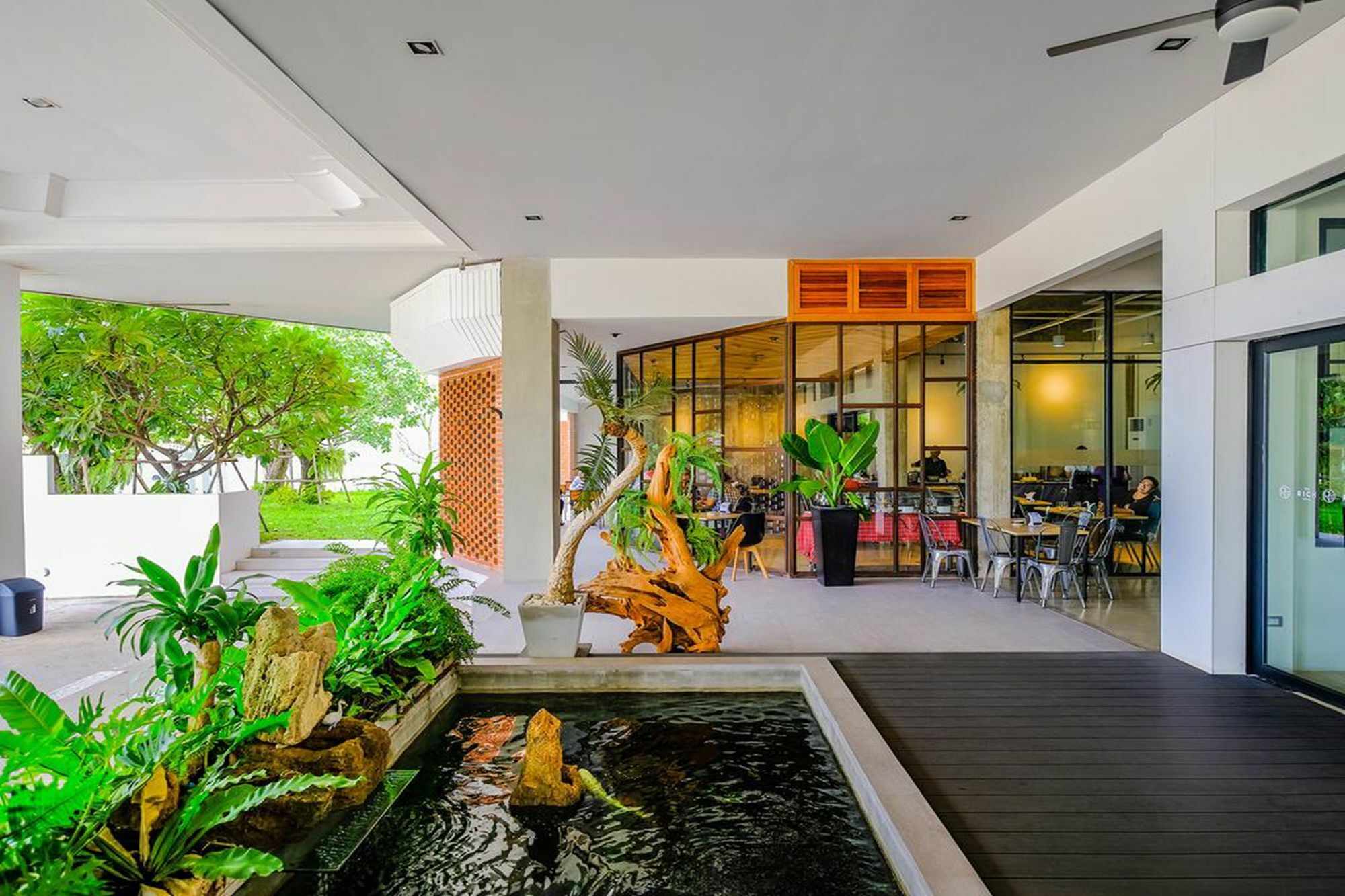 The Rich Hotel Nakhonratchasima